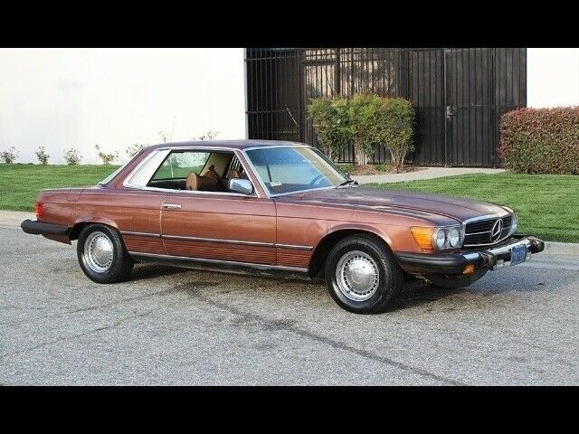 Mercedes-Benz 400-Series 1978 image number 2