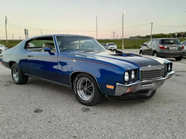 Buick Gran Sport 1972 image number 0