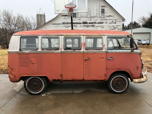 Volkswagen Bus/Vanagon 1966 image number 17