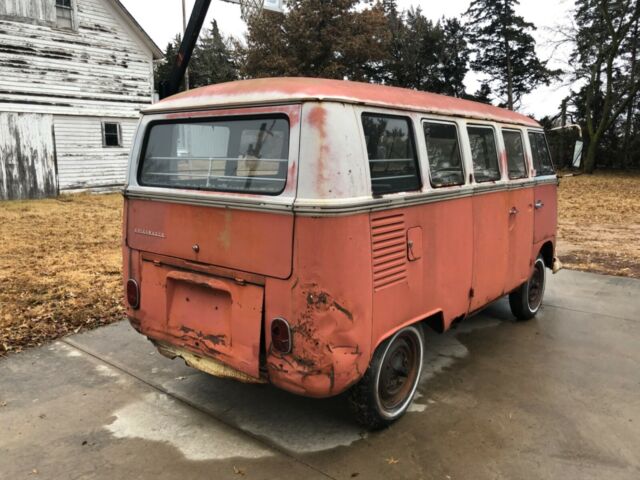 Volkswagen Bus/Vanagon 1966 image number 18