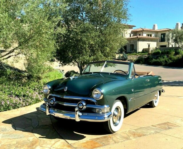 Ford Custom Convertible 1951 image number 26