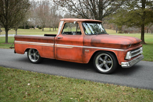 Chevrolet C-10 1965 image number 0