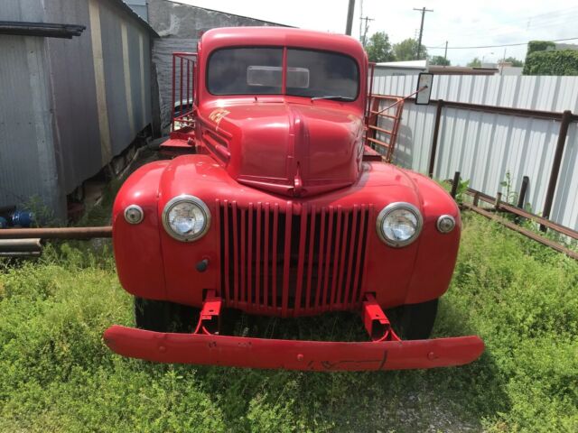 Ford Fire truck 1941 image number 13