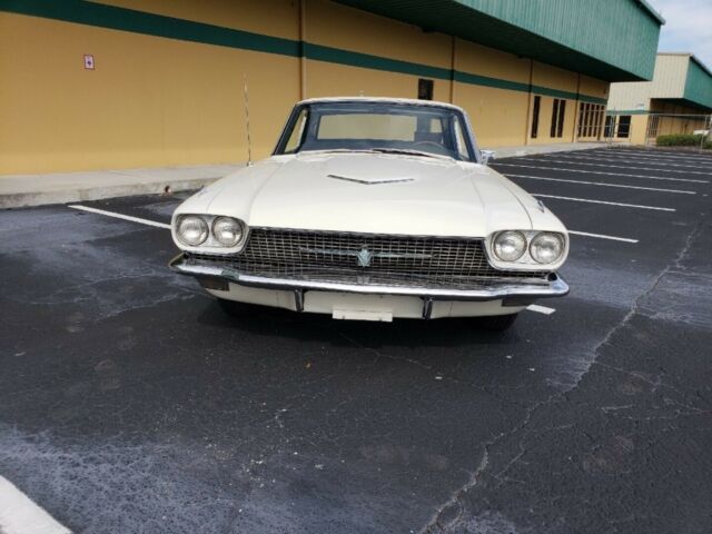 Ford Thunderbird 1966 image number 1