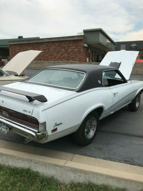 Mercury Cougar 1969 image number 31