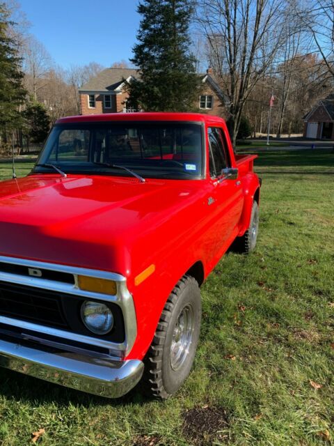 Ford F-100 1977 image number 1