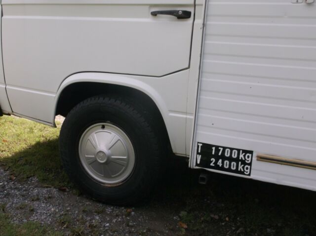 Volkswagen Bus/Vanagon 1978 image number 2