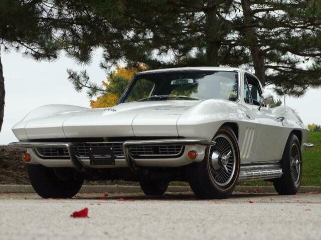 Chevrolet Corvette 1966 image number 25