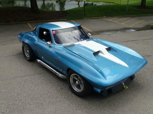 Chevrolet Corvette 1965 image number 44