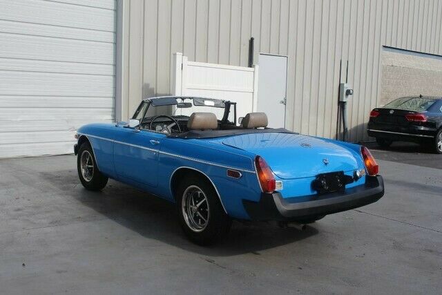 MG MGB 1978 image number 4