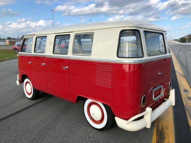 Volkswagen Bus/Vanagon 1972 image number 5