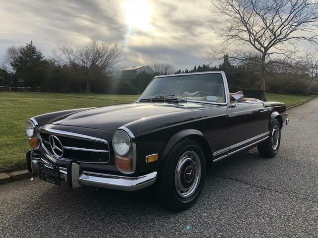 Mercedes-Benz SL-Class 1971 image number 36