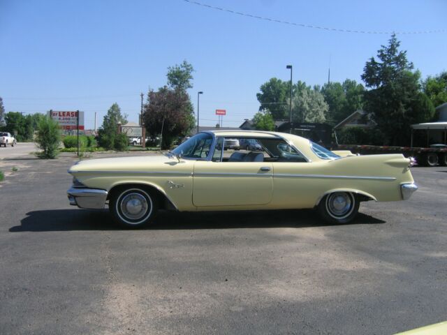 Chrysler Imperial 1960 image number 19