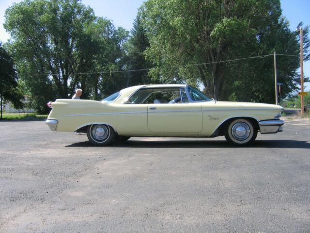 Chrysler Imperial 1960 image number 20