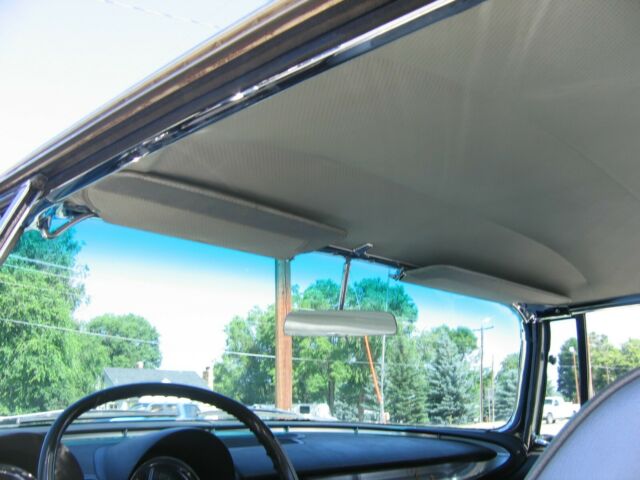 Chrysler Imperial 1960 image number 25