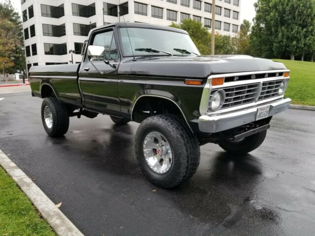 Ford F-250 1973 image number 1