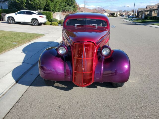 Master deluxe 1937 chevrolet 1937 image number 0