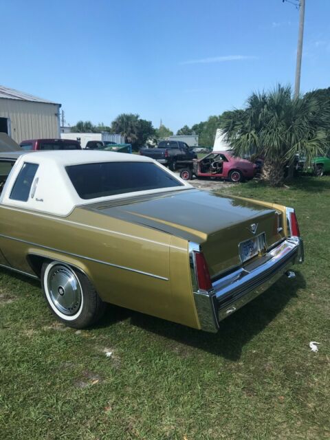 Cadillac DeVille 1977 image number 24