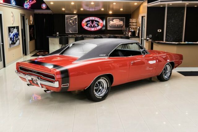 Dodge Charger 1970 image number 10