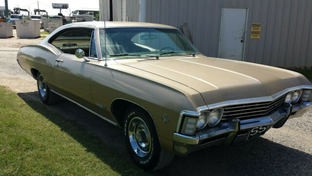 Chevrolet Impala 1967 image number 1