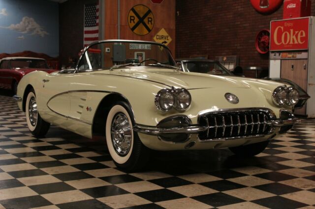 Chevrolet Corvette 1959 image number 14