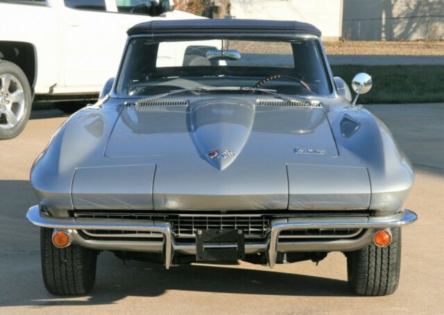 Chevrolet Corvette 1966 image number 2