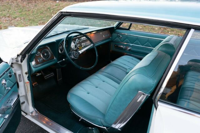 Oldsmobile Ninety-Eight 1965 image number 30