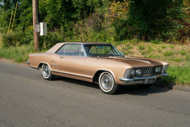 Buick Riviera 1964 image number 0