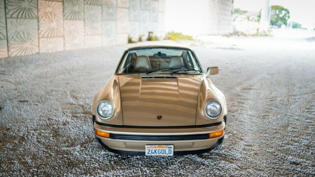 Porsche 911 1976 image number 35