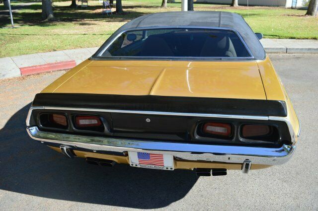 Dodge Challenger 1972 image number 32