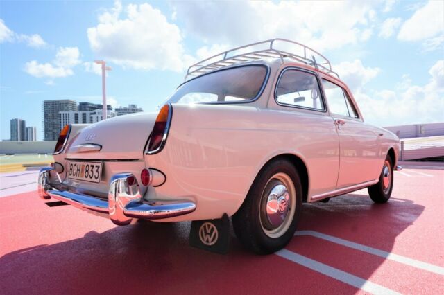 Volkswagen Notchback 1500 1962 image number 12