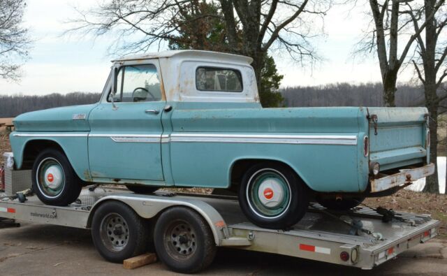 Chevrolet C-10 1965 image number 2