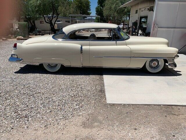 Cadillac DeVille 1953 image number 1