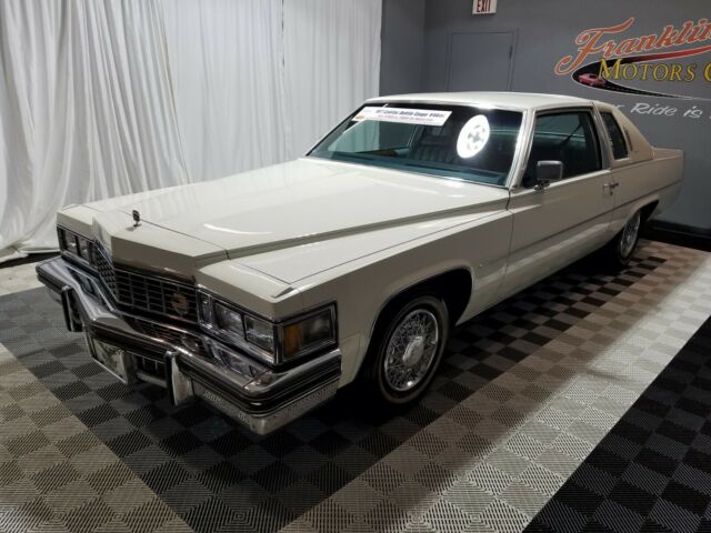 Cadillac DeVille 1977 image number 1