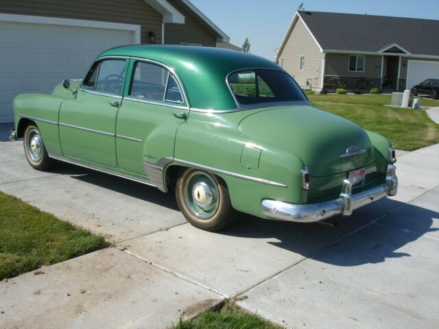 Chevrolet Styleline Deluxe 1952 image number 11