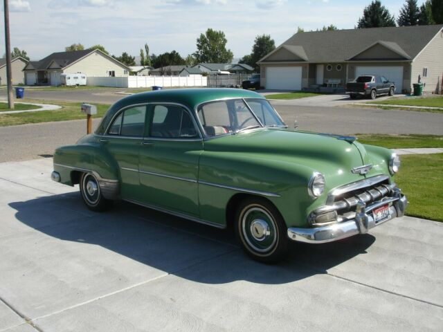 Chevrolet Styleline Deluxe 1952 image number 12