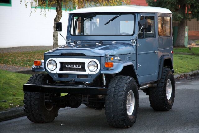 Toyota Land Cruiser 1972 image number 0