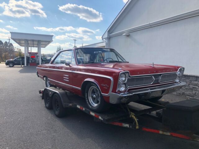 Plymouth Fury 1966 image number 1