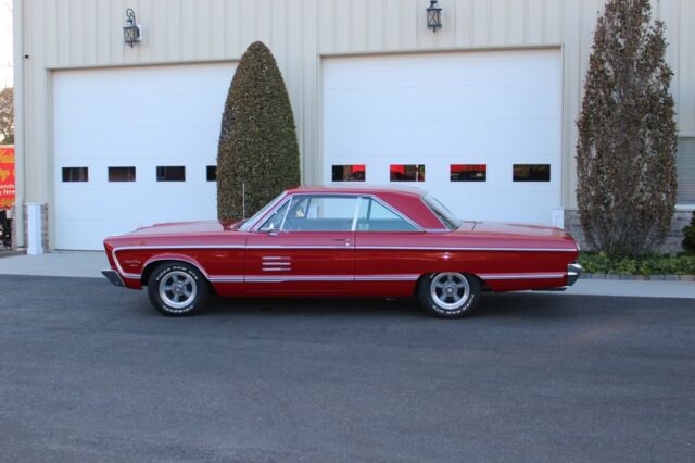 Plymouth Fury 1966 image number 18