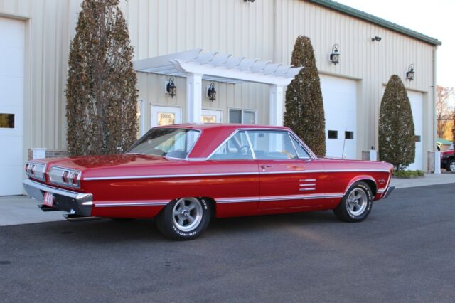 Plymouth Fury 1966 image number 20