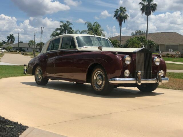 Rolls-Royce Silver Cloud 1957 image number 27