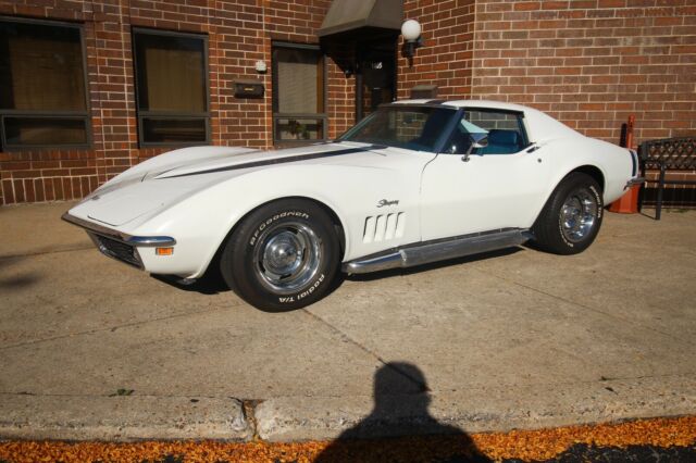 Chevrolet Corvette 1969 image number 24