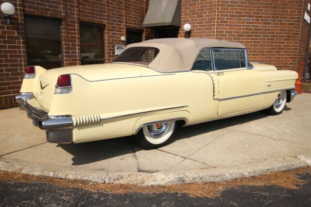 Cadillac Series 62 1956 image number 30