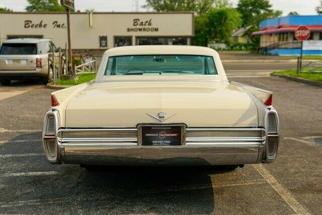 Cadillac DeVille 1964 image number 4