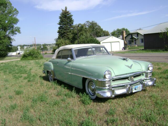 Chrysler New Yorker 1952 image number 1