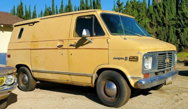 Chevrolet G20 Van 1974 image number 21