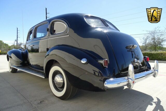 Packard Custom 1940 image number 33