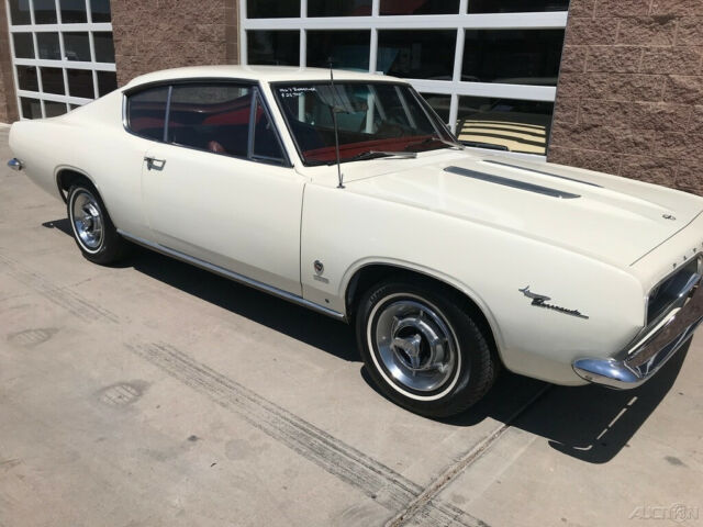 Plymouth Barracuda 1967 image number 14