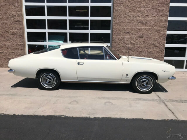 Plymouth Barracuda 1967 image number 16