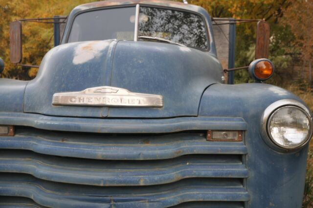 Chevrolet 2-ton Cab Chassis Flatbed Loadmaster Truck 1952 image number 21